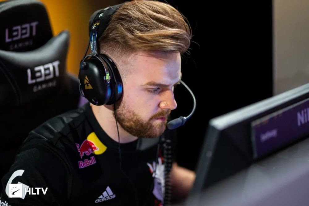 DOTA2 ESL马来西亚云顶即将开始，梗图满天飞