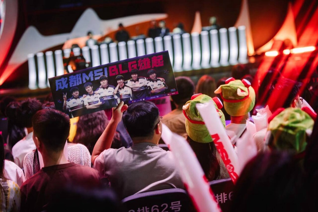 纯粹的KO！15分钟水晶队先锋团一波爆炸 Leyan队轻松收获八胜